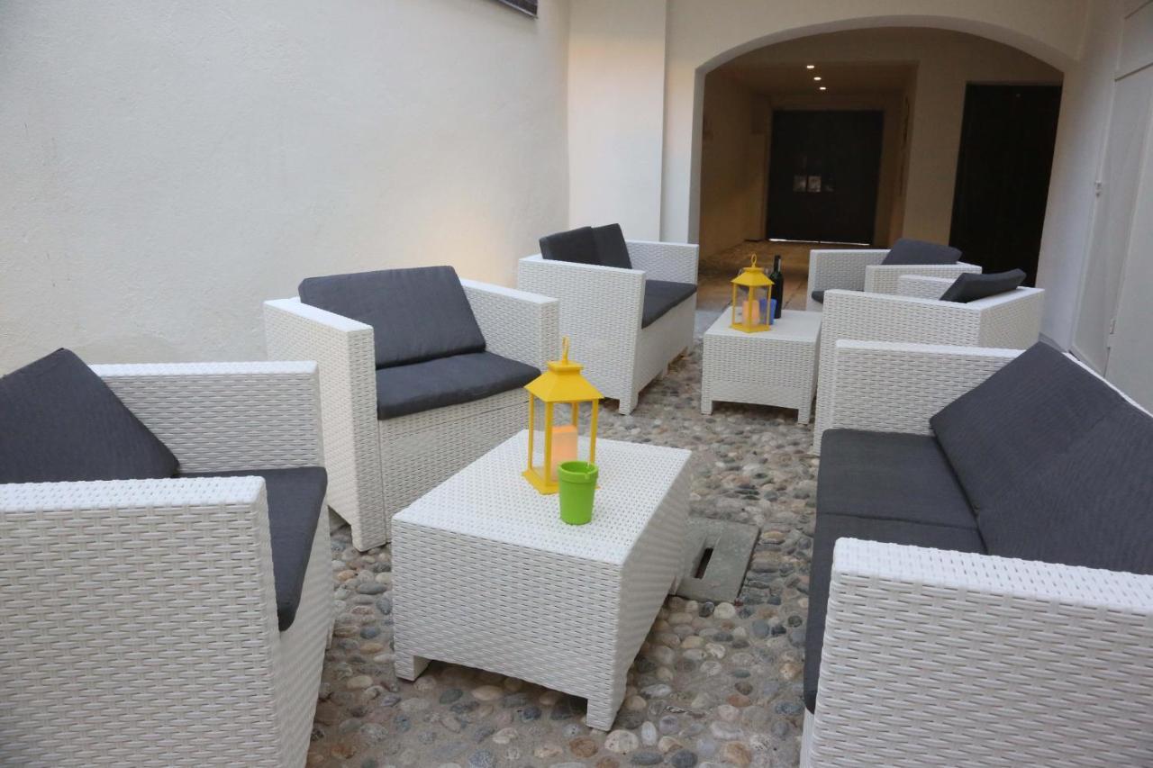 Trifulhouse Holiday Apartments Альба Екстер'єр фото